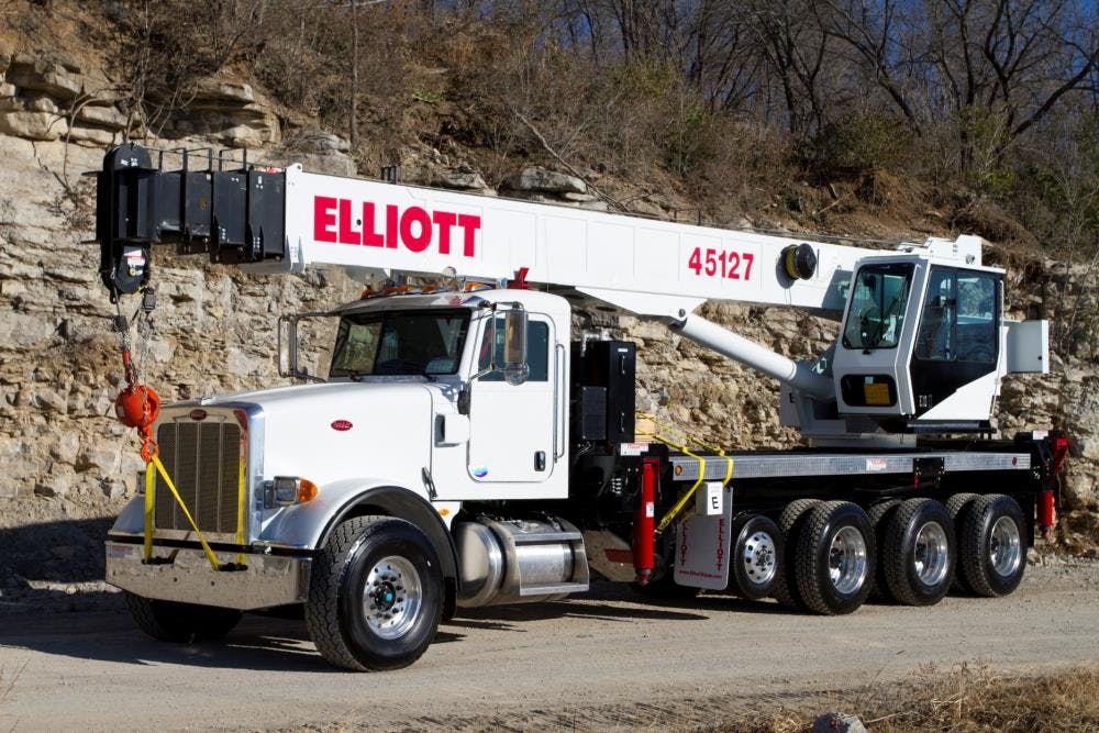 Elliott 45-ton Crane for Interstates Has No Overweight Permit