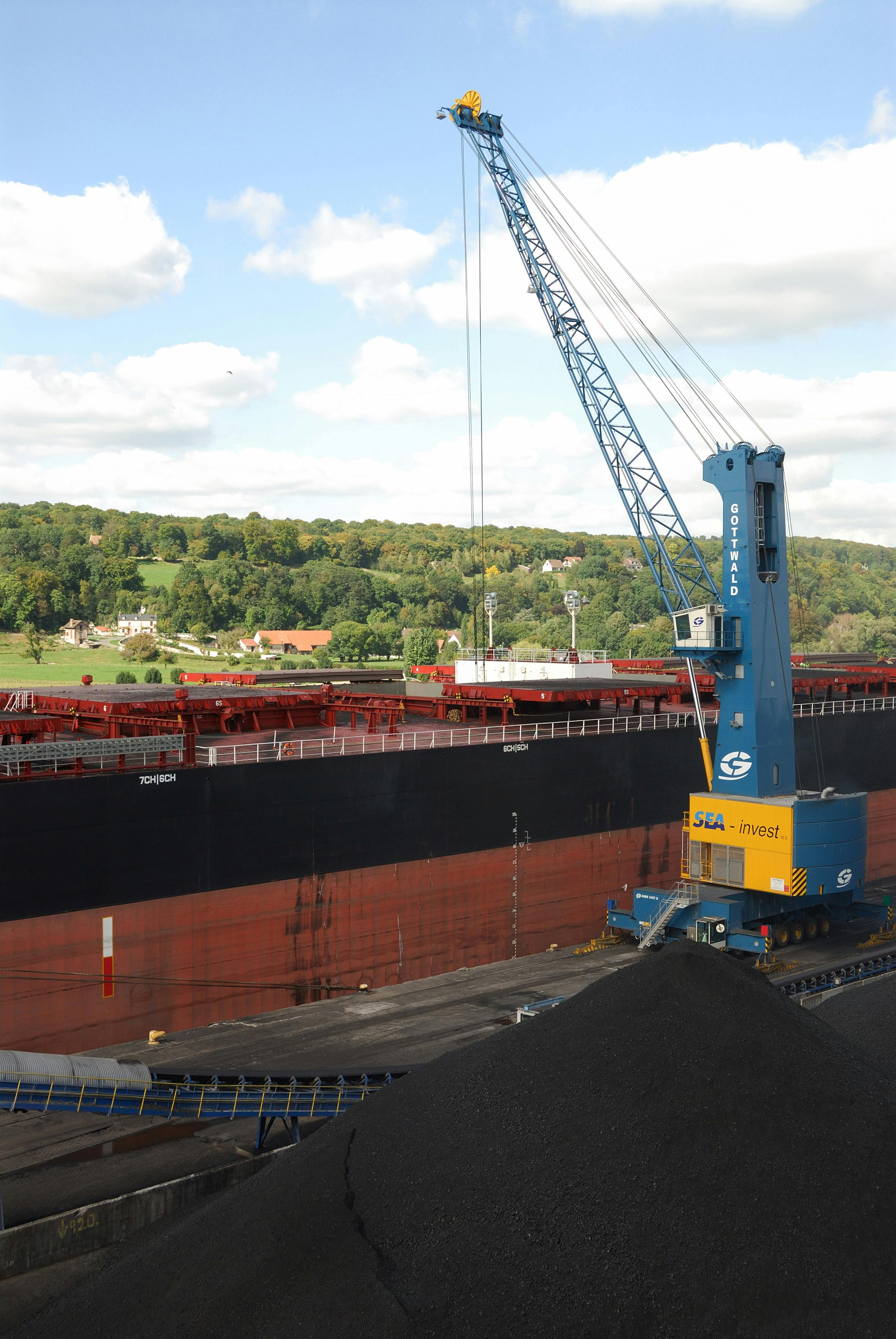 Demag to Supply Two Mobile Harbor Cranes to Canada