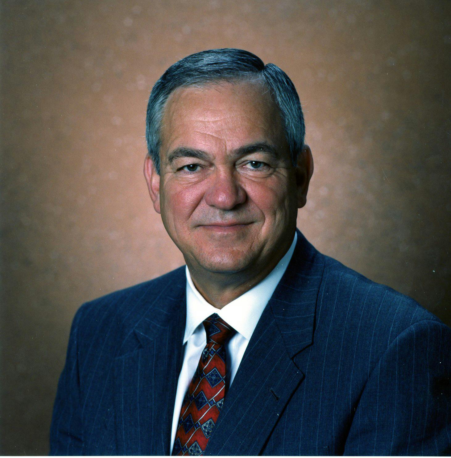 Caterpillar Mourns Passing of Former Chairman and CEO | Construction News