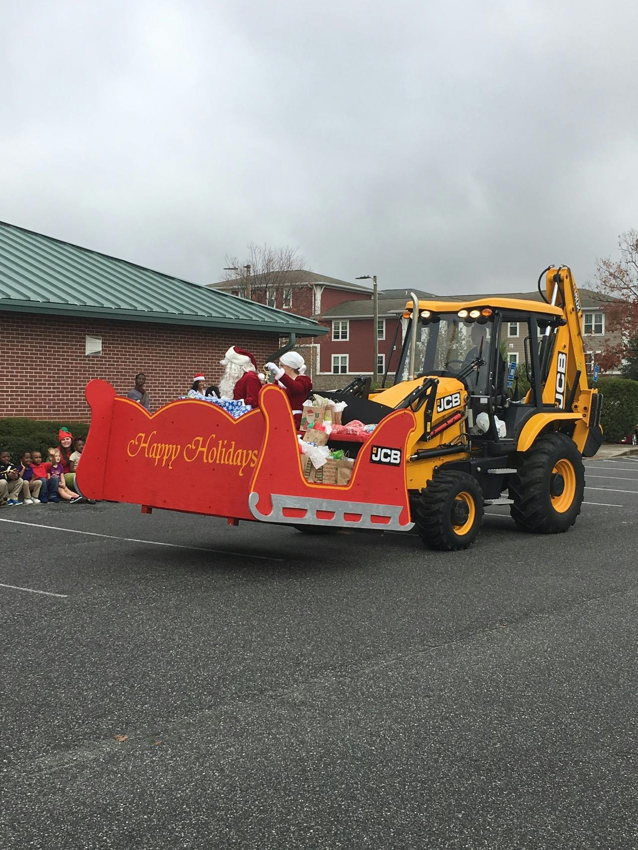 JCB Brings Christmas Joy to Savannah Children | Construction News