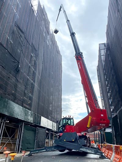 Magni Rotator Optimizes Work on a Tight Site