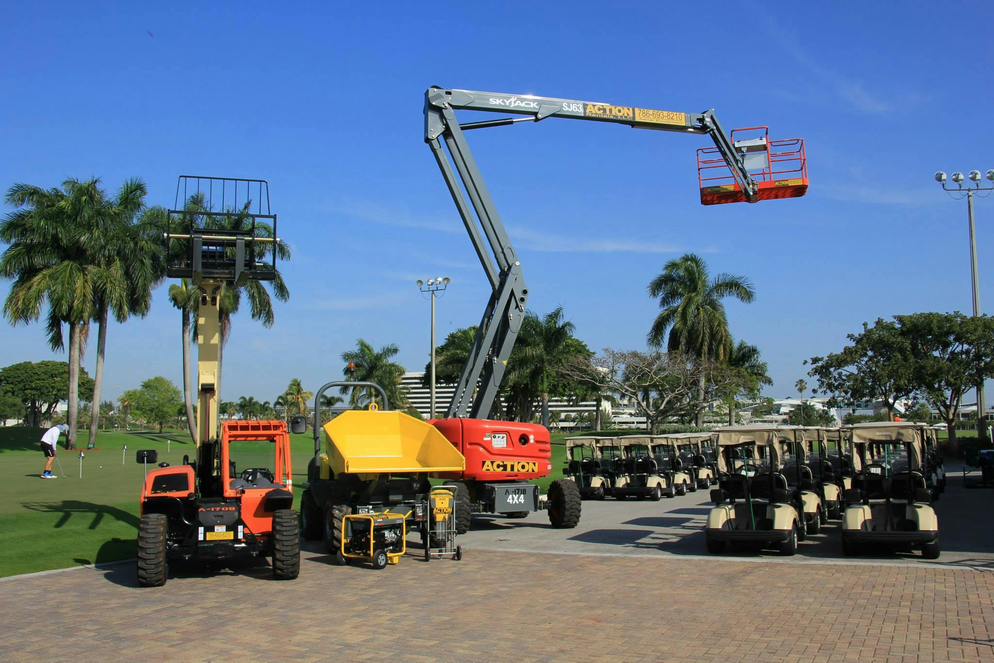 Skyjack Equipment Tees up for Charity | Construction News