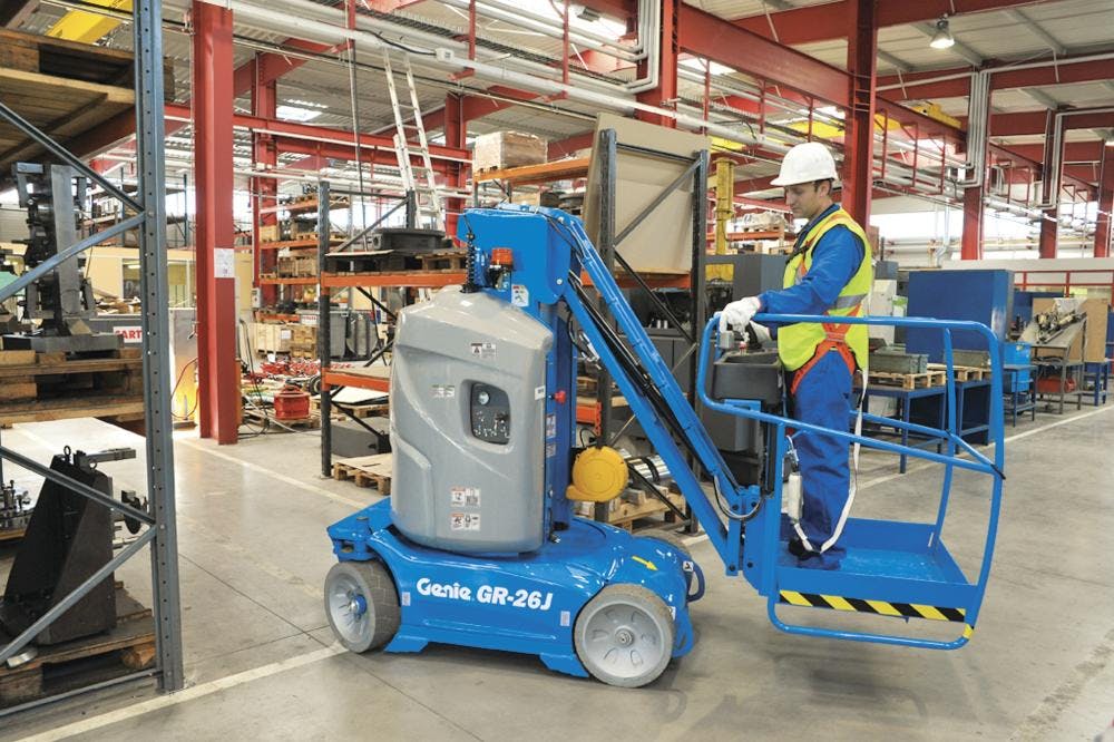 New Genie Runabout Vertical Lift Available in ANSI, CSA Markets