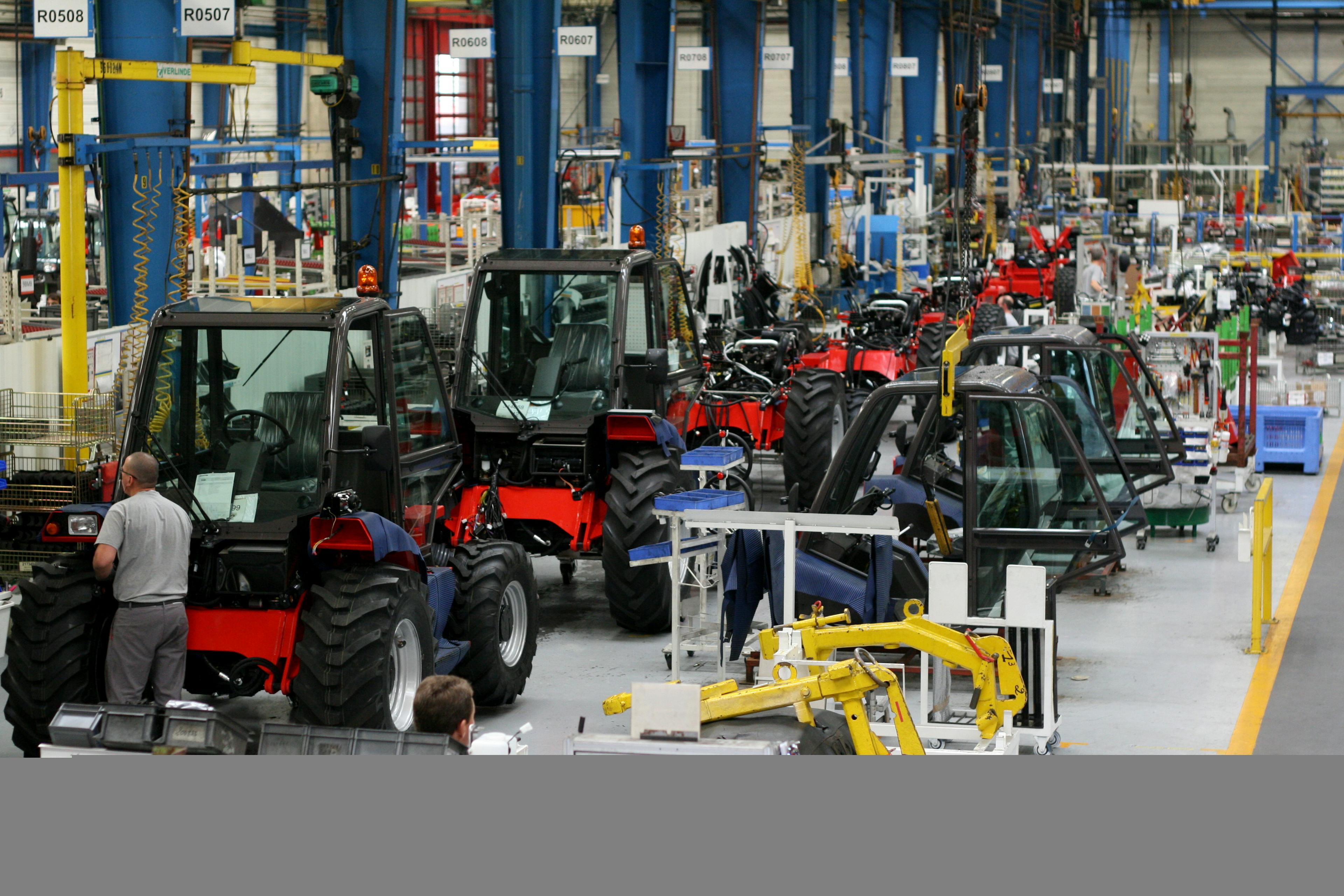 Manitou Moves Straight-Mast Forklift Production to Waco, Texas | Construction News
