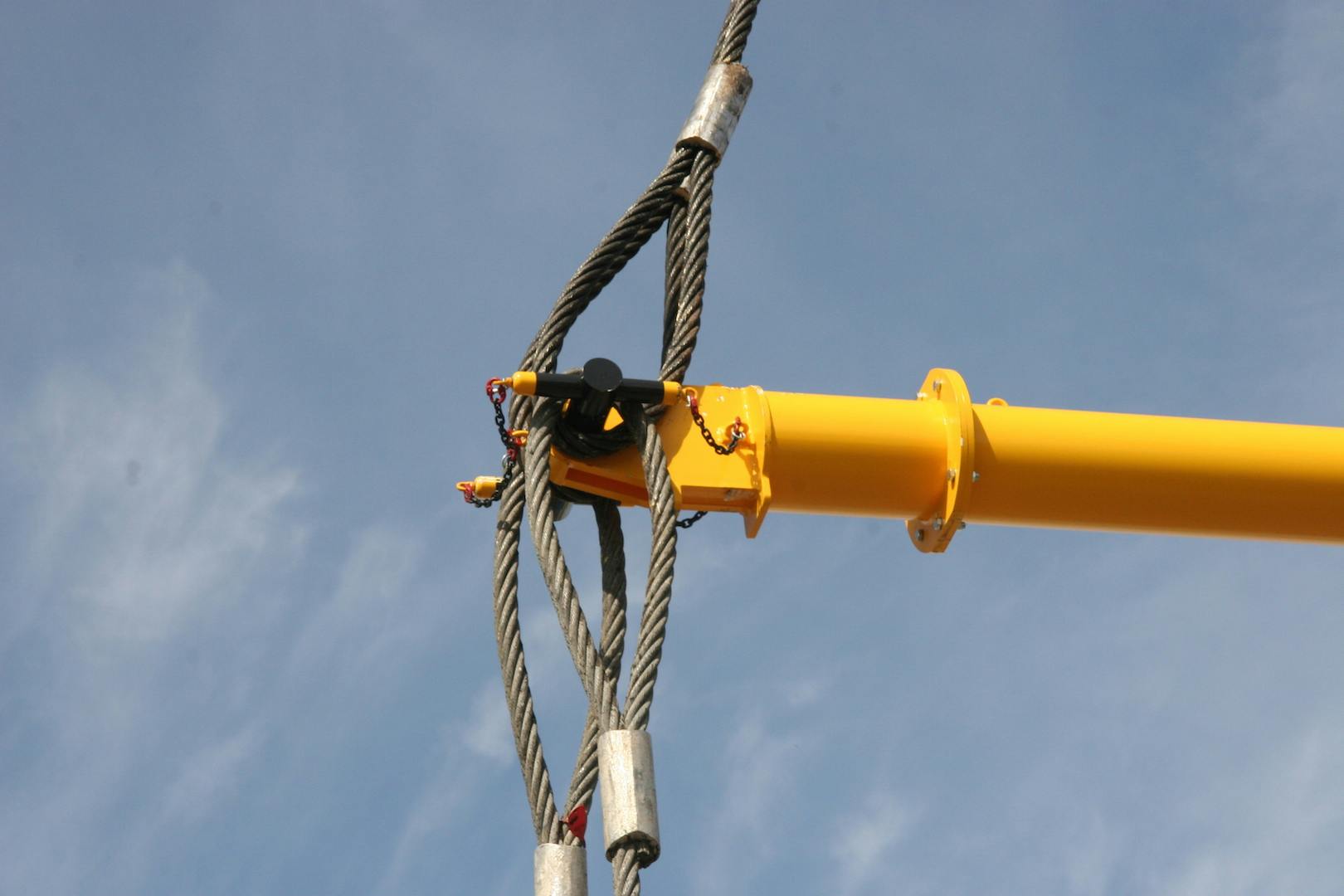 New Spreader Beams with Trunnion Ends Make Rigging Easier | Construction News