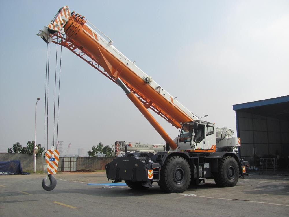 Global Crane Sales, Zoomlion to Unveil RT100 at Bauma China