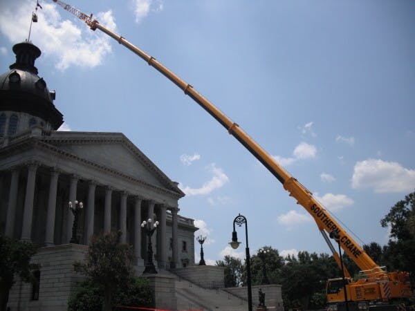 Southern Crane Restores Honor at South Carolina Capitol 