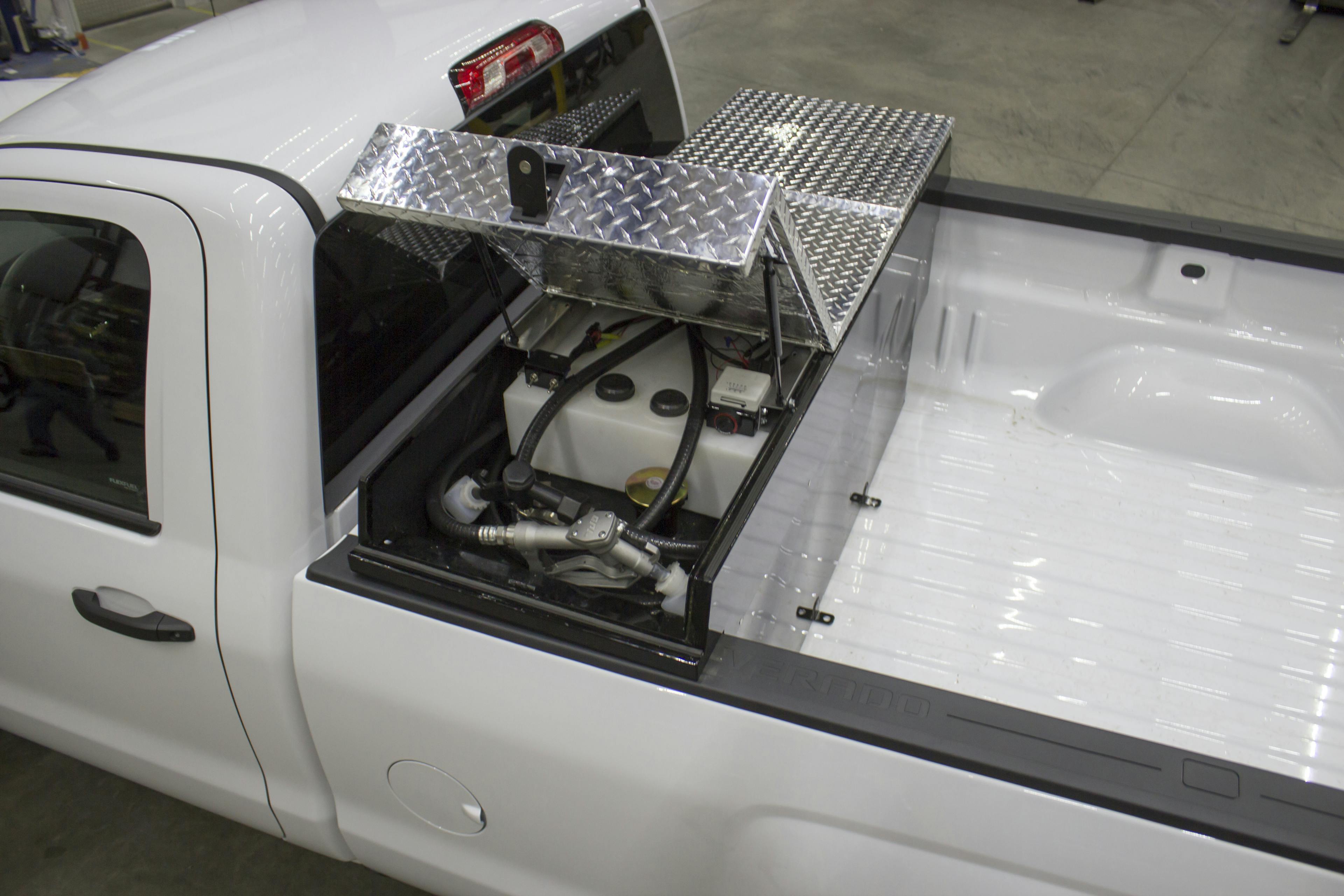 Thunder Creek Combo Diesel/DEF Transfer Tank Fits in Pickup Truck | Construction News
