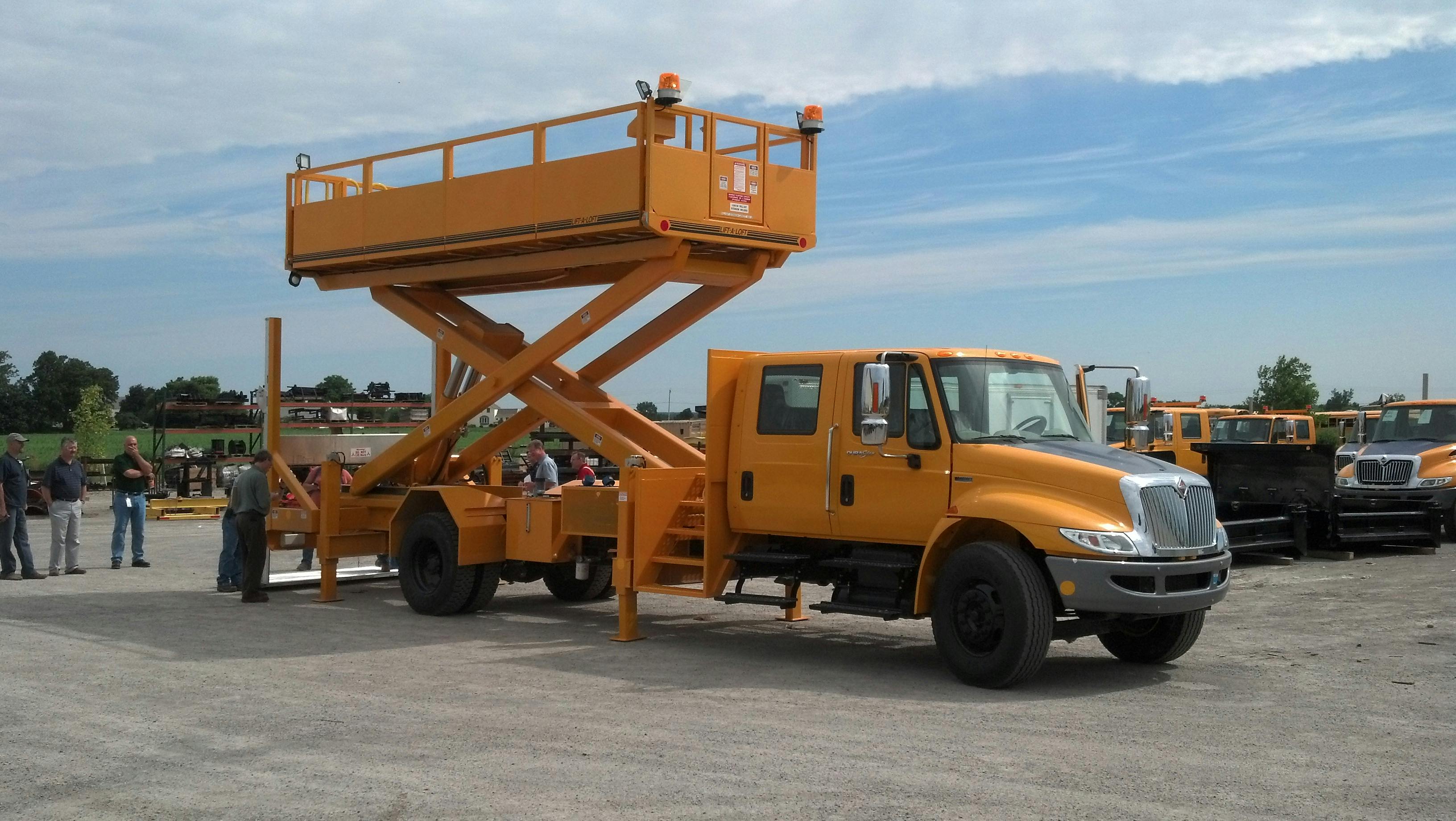 Lift-A-Loft Develops High-Capacity Maintenance Truck